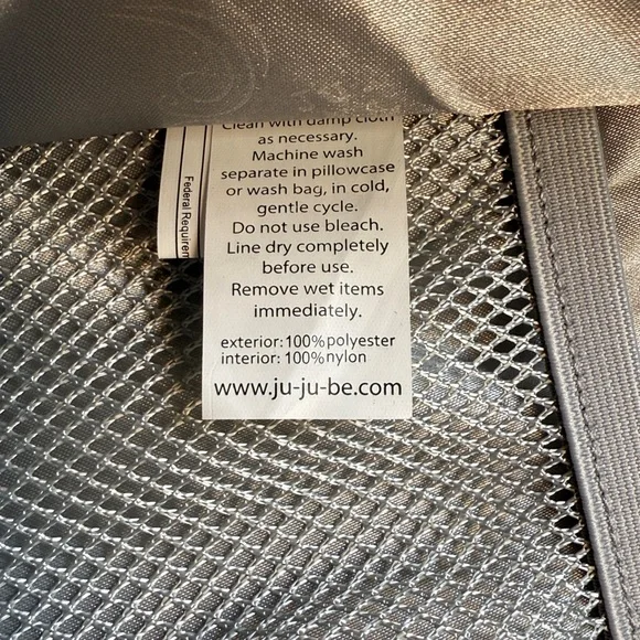 Ju-Ju-Be Gray Polka Dot Baby Bag - Picture 13 of 13